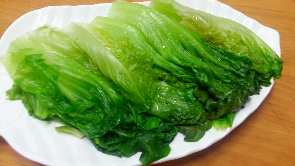 白灼生菜——延缓餐后血糖升高营养功效:生菜富含钾,钙,铁等矿物质,可